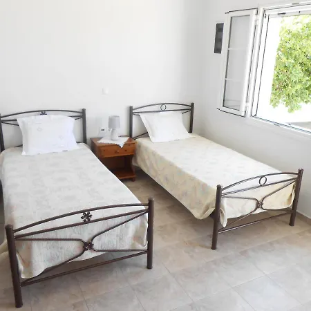 Chrysolithos Kerami شقة *