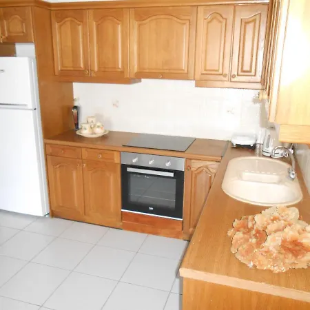 Chrysolithos Kerami *