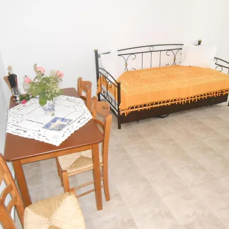 شقة Chrysolithos Kerami Khalkíon