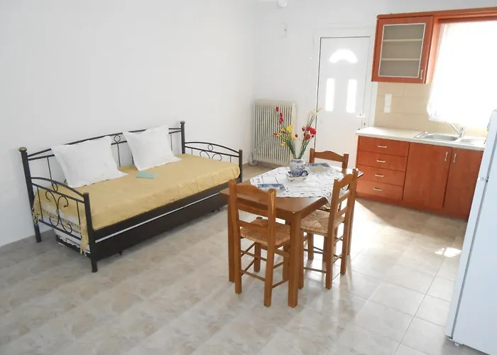 Chrysolithos Kerami *